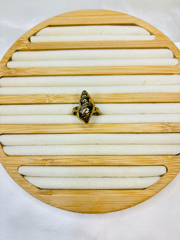 Isla Conch Ring
