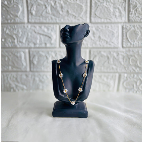 Daisy pearls bloom Necklace