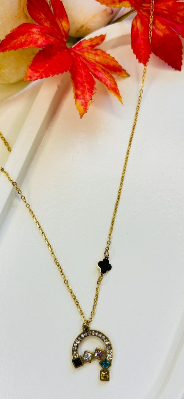 Colour stone pendant