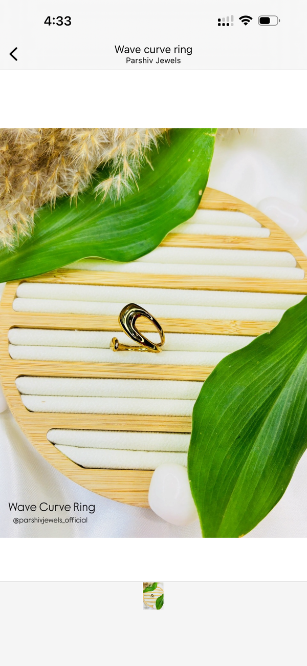 Wave Curve ring
