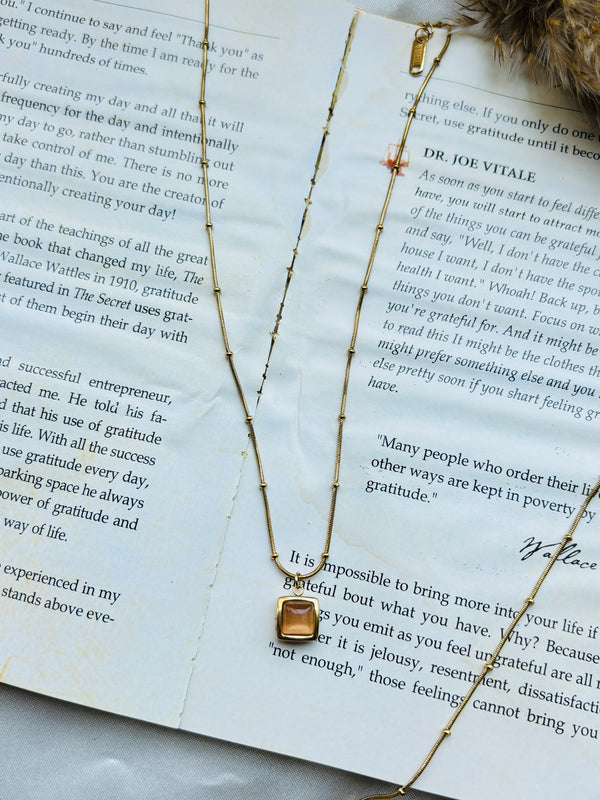 Amber Glow Necklace ✨