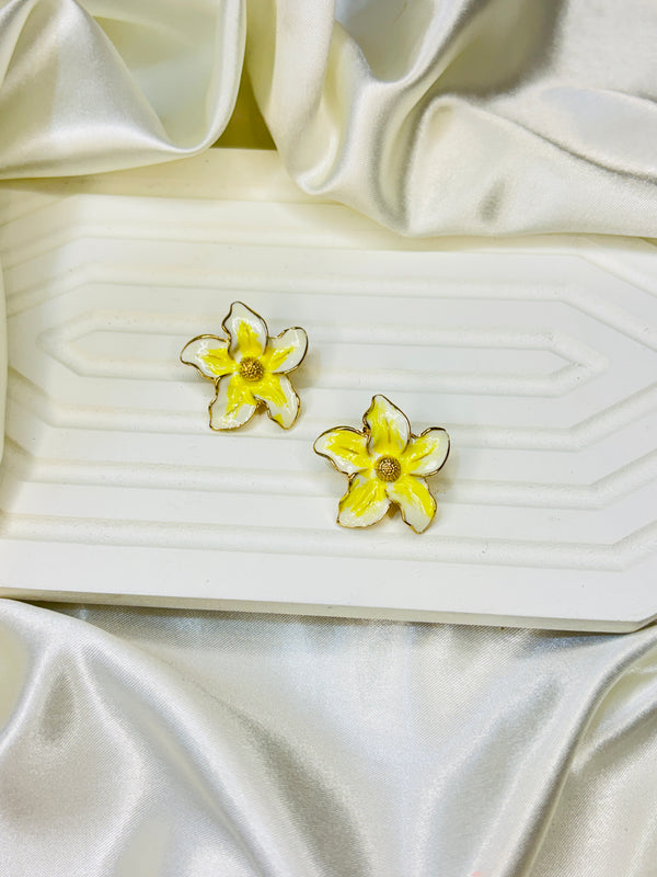 Bloom Yellow Earrings 🌼
